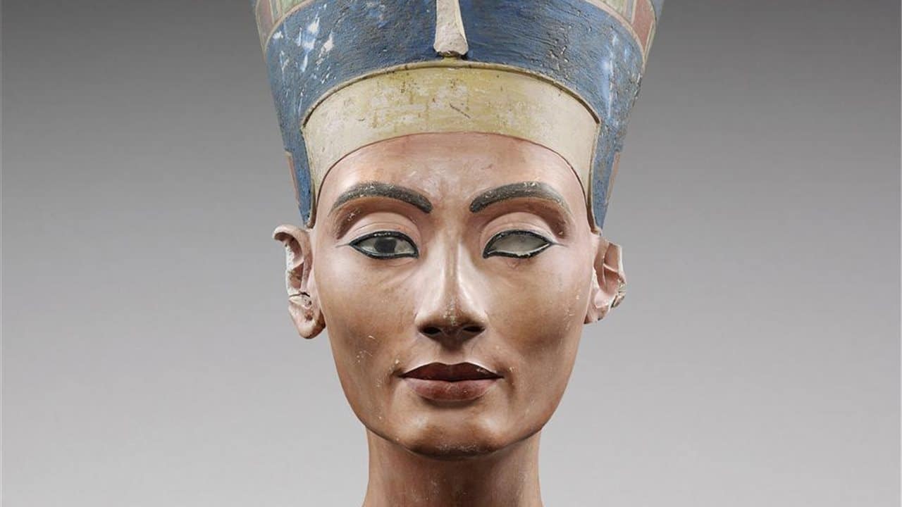 El Misterioso Significado Espiritual de Nefertiti al Descubierto - Tu Enfoque Mental